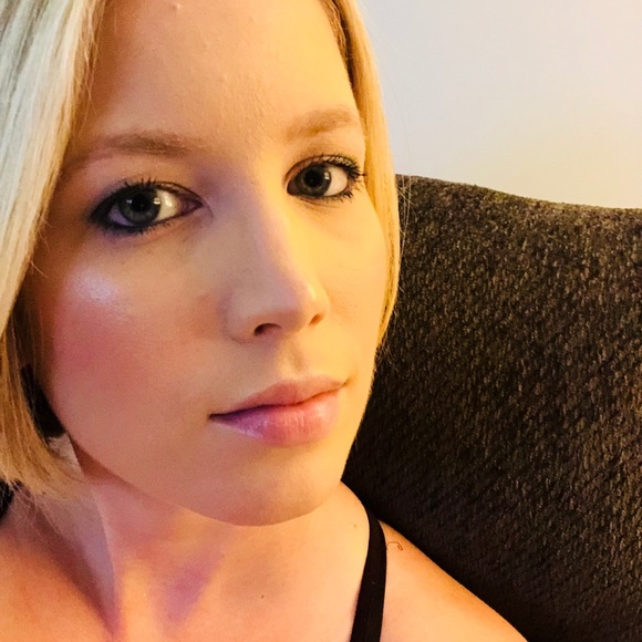 Meet your Posher, Cheryl - Picture 2 of 4